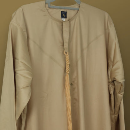 Desert Luxe - Embrace Timeless Elegance in our Beige Premium Thobe