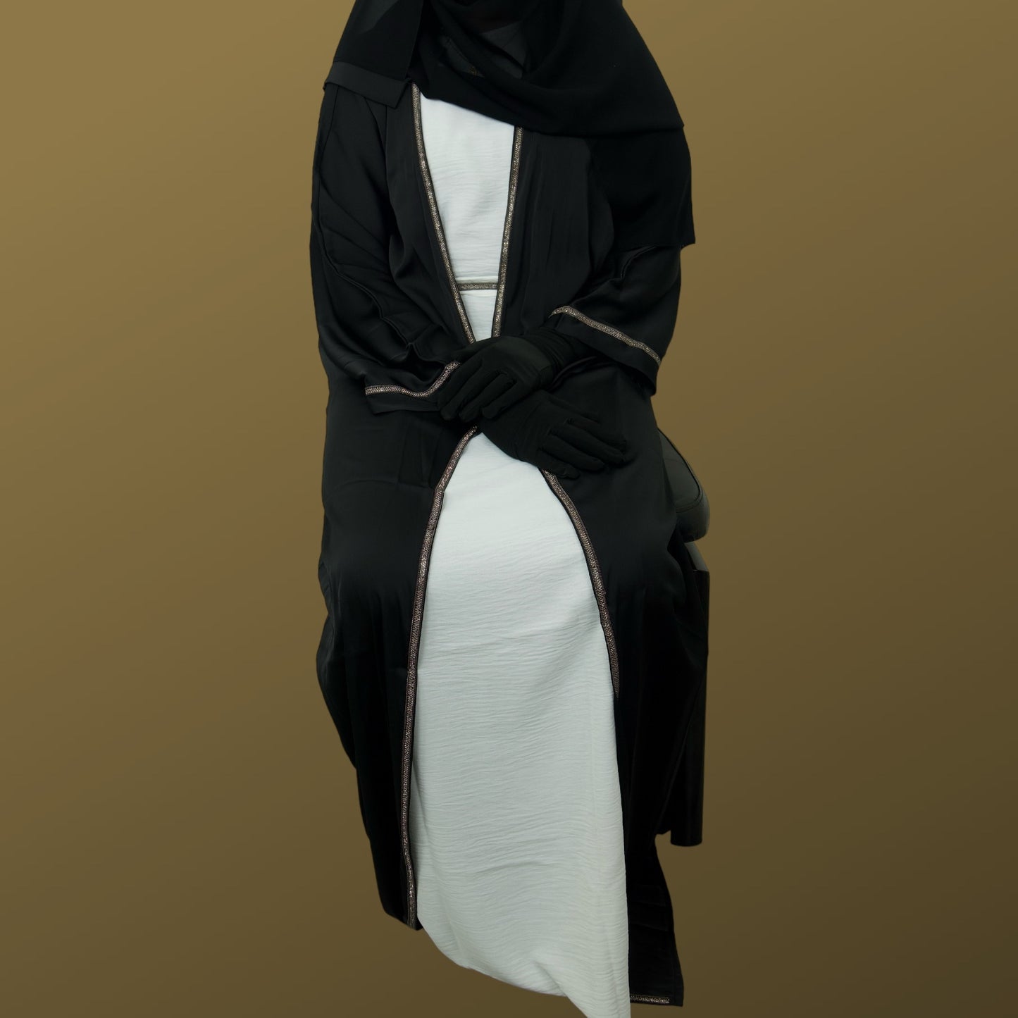 Monochrome Majesty' - Step into Refined Luxury with Our Black and White Abaya