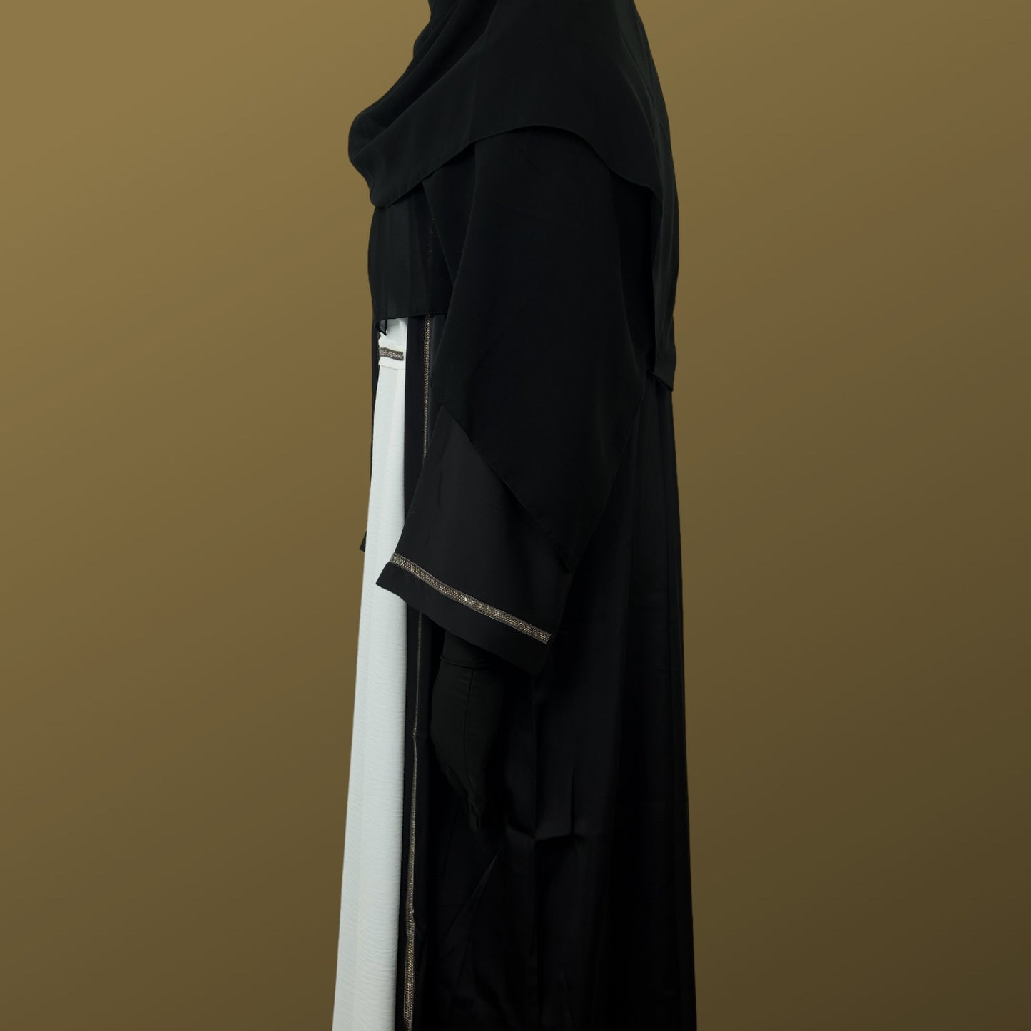 Monochrome Majesty' - Step into Refined Luxury with Our Black and White Abaya